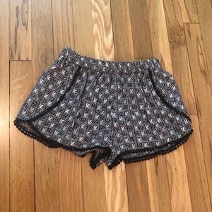 Tribal print flowy shorts